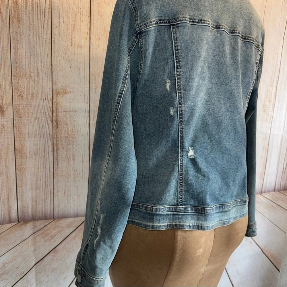 Cato est 1946 Classic Jean Jacket- Distressed Blue- Soft Denim- XL 16/18 Stretch - Picture 6 of 10